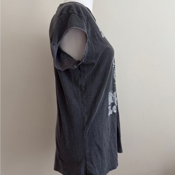 Bob Marley 1979 Graphic T-Shirt. Size Medium $25 - Picture 2 of 5